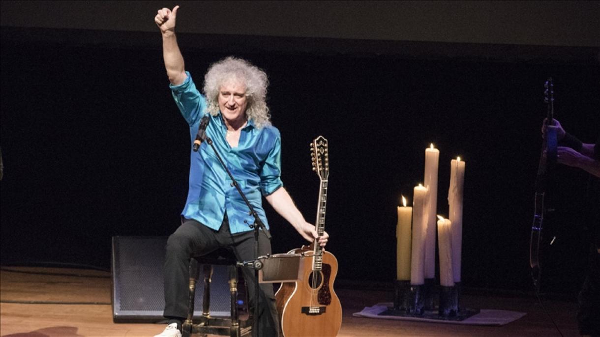 Al Brian May è stato concesso il titolo di 'sir' dal re britannico Carlo III