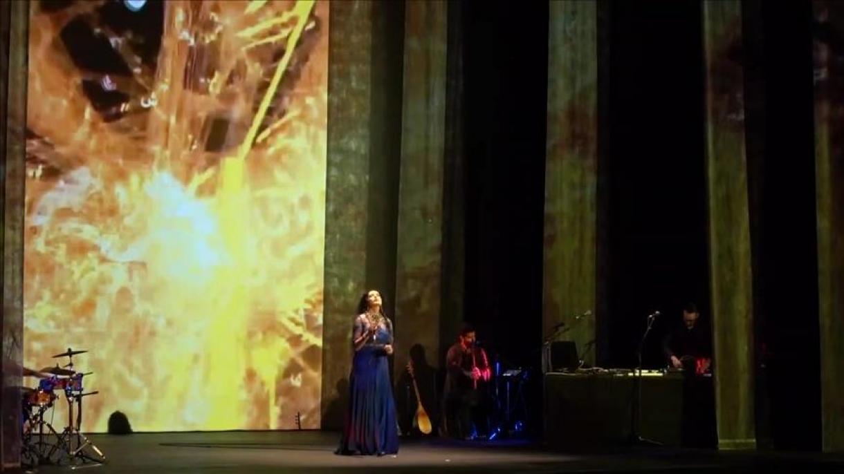 کنسرت گروه نیاز و خواننده ایرانی اعظم علی در استانبول