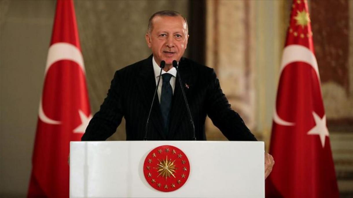 ئەردوغان بەزى دۆلەتلەرنىڭ رەھبەرلىرىنىڭ قۇربان ھېيتىنى تەبرىكلىدى