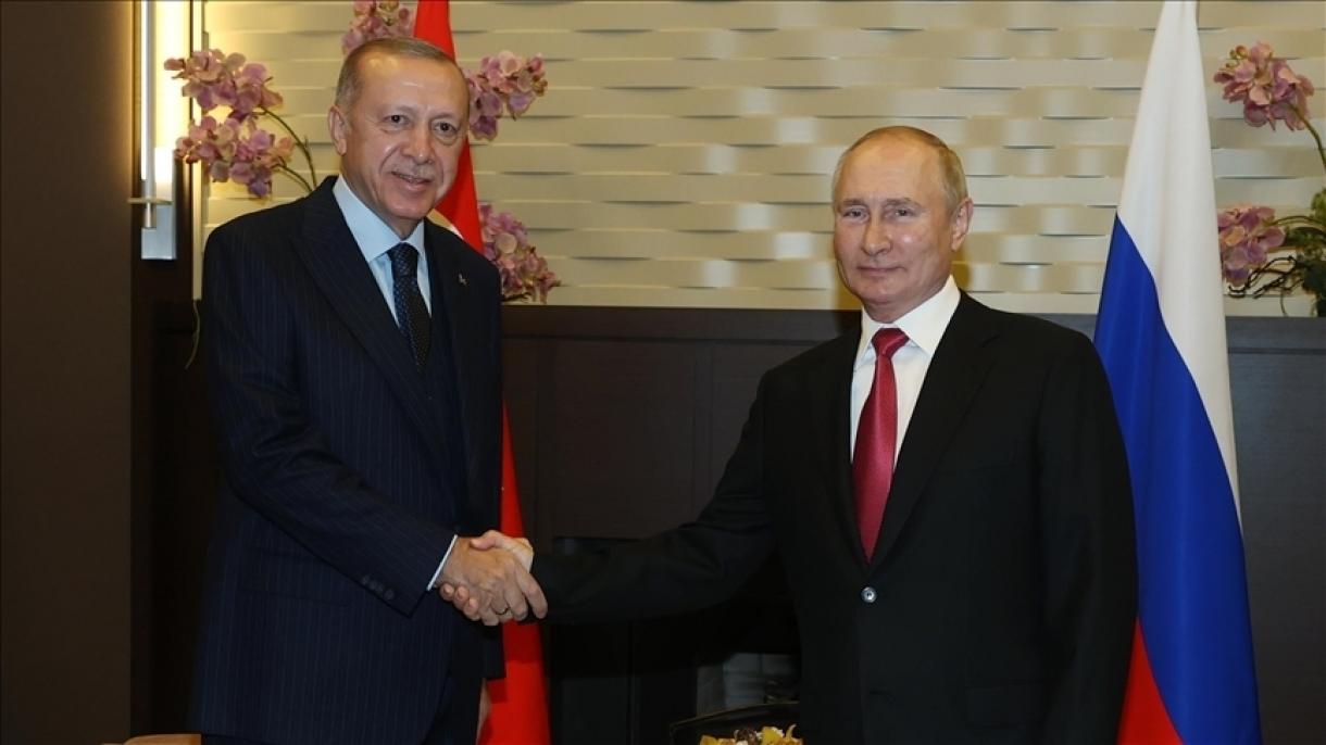 Megbeszélést folytatott Erdoğan és Putyin