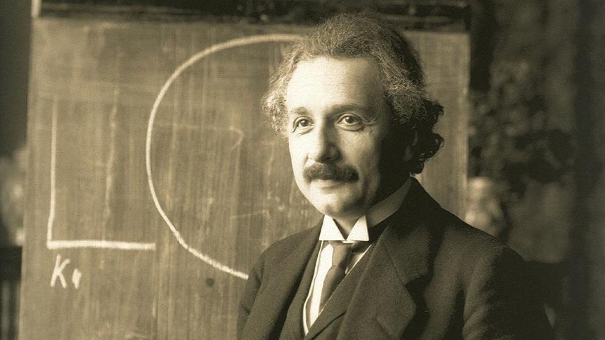 La carta escrita de Einstein se vendió por 1,2 millones de dólares