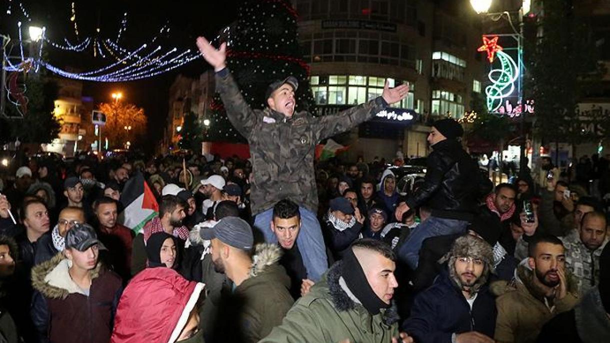 AQŞ hӓm İzrailğa qarşı protest çaraları