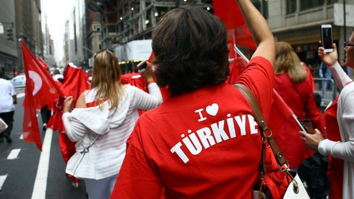 New Yorkda 36-cı Türk Günü Yürüşü və Festivalı keçirildi