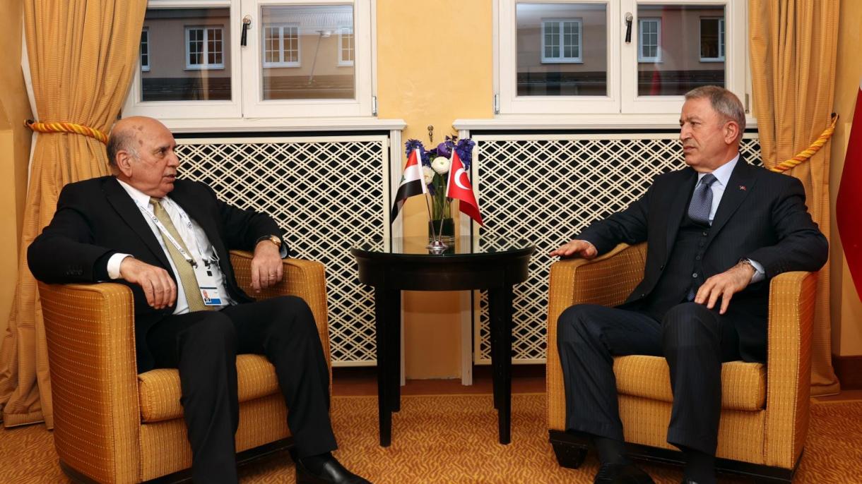 دیدار وزیر دفاع ترکیه با وزیر خارجه عراق در مونیخ
