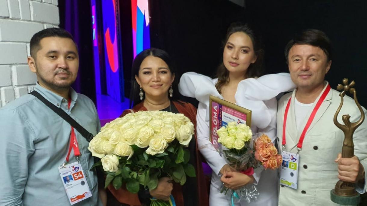 Қазақ әнші "Славян базарының" бас жүлдесін алды