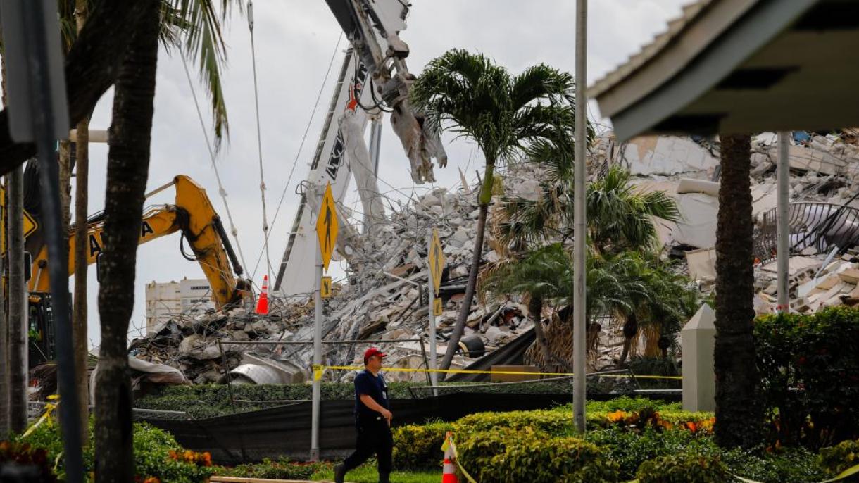 Открито бе и последното тяло в рухналата сграда в Маями...