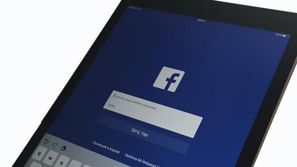 Əlcəzairdə "Facebook" dan asılı insanların müalicəsi üçün  klinika açıldı