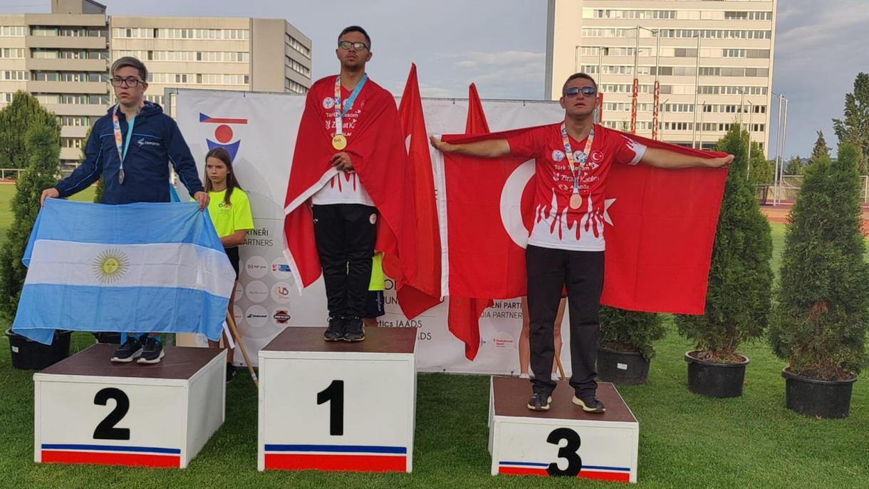 Emirhan Akçakoca..jpg