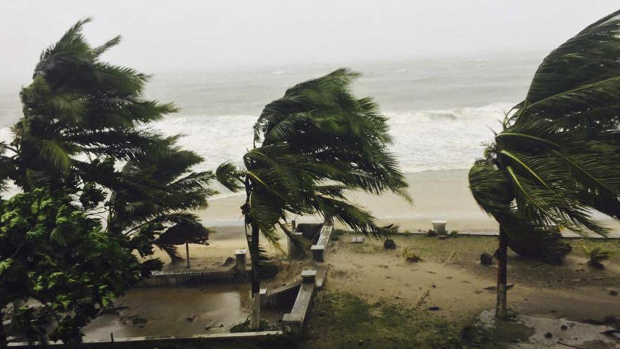 非洲东南沿海遭飓风弗雷迪侵袭