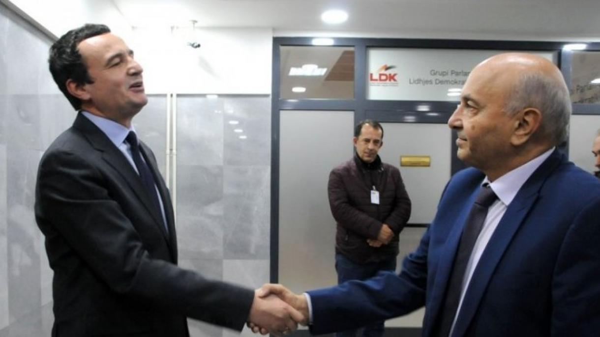 Nënshkruhet marrëveshja për koalicionin qeverisës në Kosovë