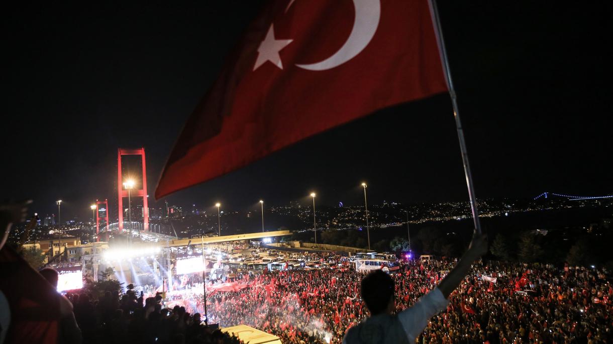 Uebfaqe speciale për natën e 15 korrikut në Turqi