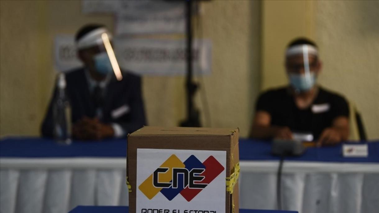 Começou na Venezuela a consulta popular convocada pela oposição em resposta às eleições