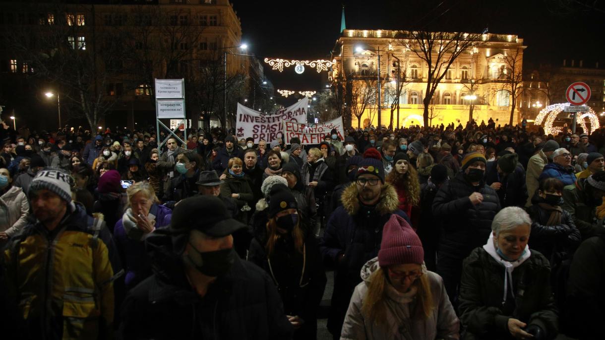 sirbistan ekoloji protestosu.jpg
