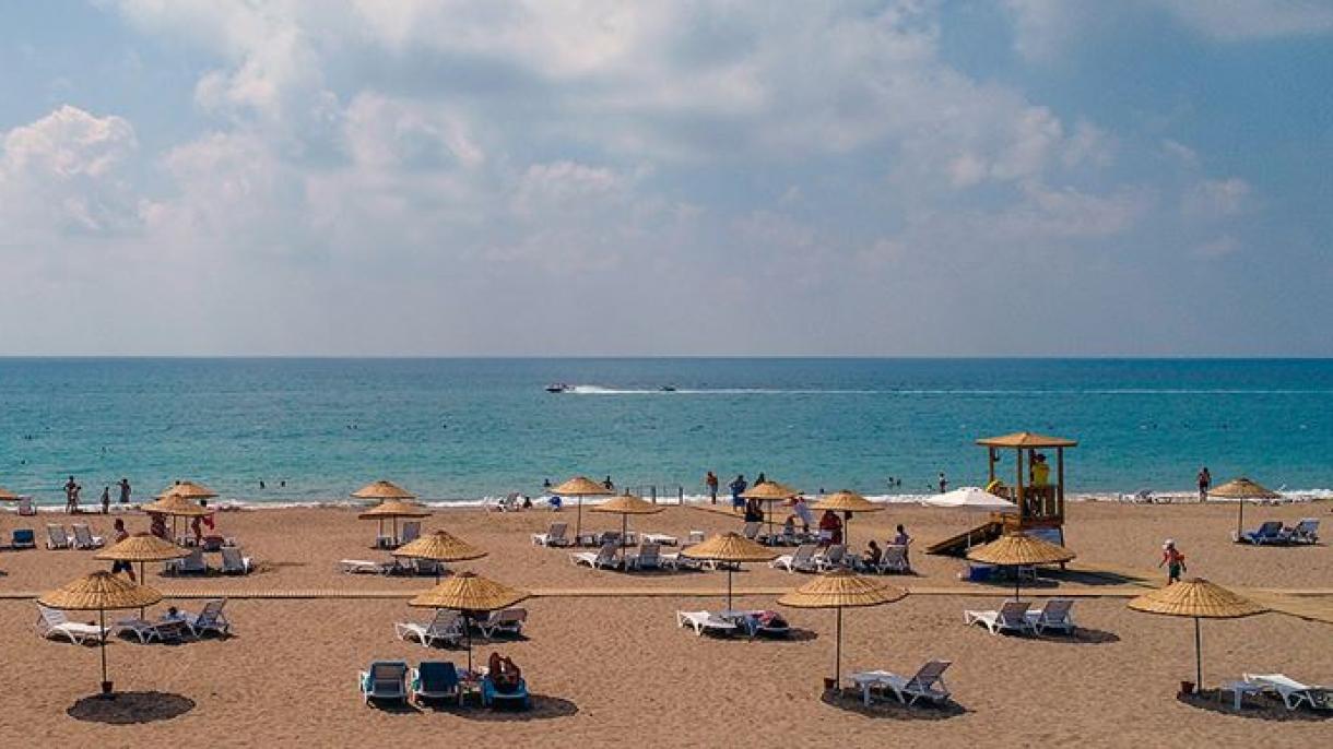 Cari ilin ilk on ayında Antalyaya 3 milyon 276 min 627 turist gəlib