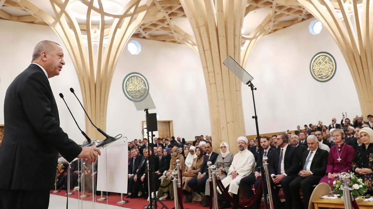 Presidente Erdogan: “Non possono mettere insieme le parole Islam e terrorismo"