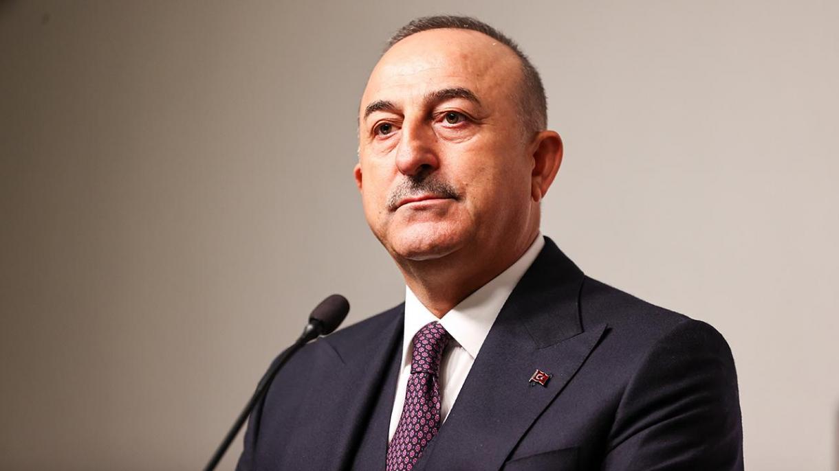 Çavuşoğlu miniszter egy televíziós csatornán értékelte a napirendet