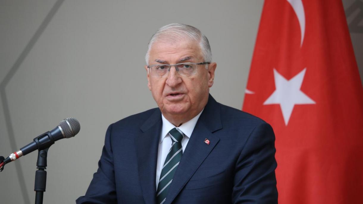 وزیر دفاع ملی ترکیه  درپیام سال نو بر ادامه مبارزه قاطعانه با تروریسم تاکید کرد