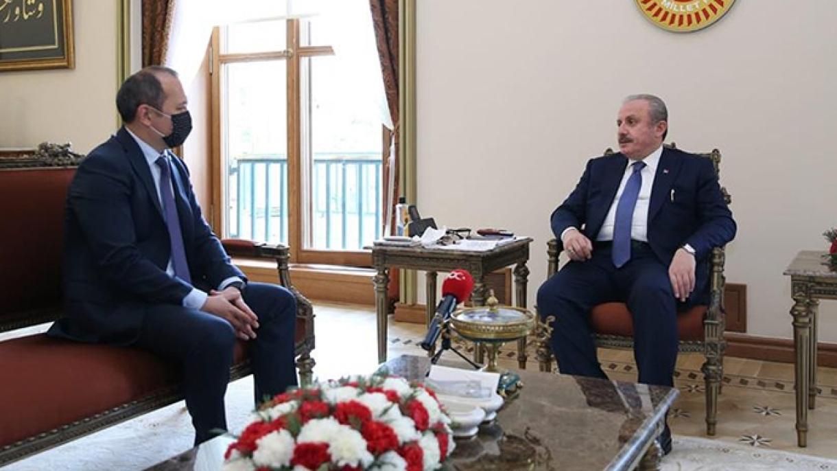 Mustafa Shentop Mamayusupov bilan Qirg‘iziston - Tojikiston chegarasidagi vaziyatni qo‘lga oldi