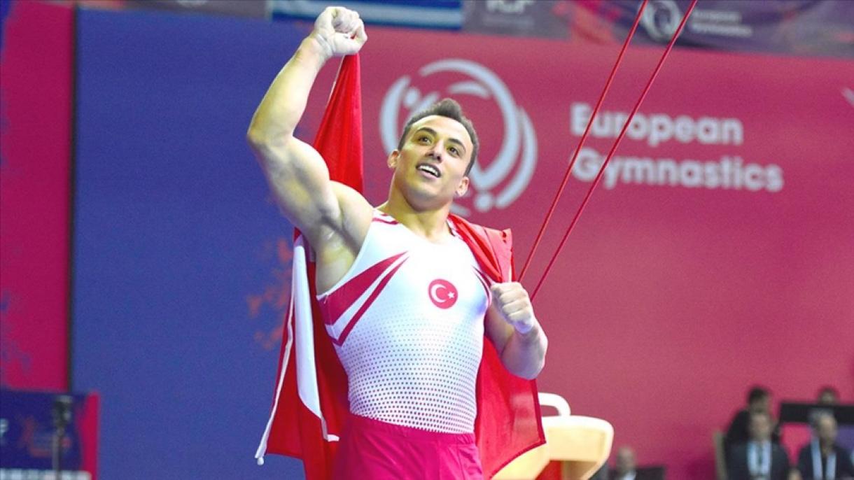 Otra medalla del gimnasta turco Adem Asil
