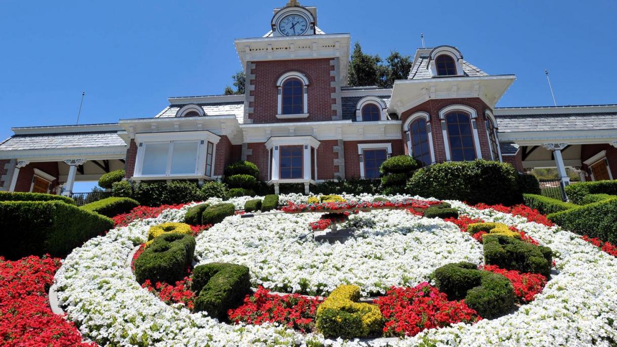 "Neverland" satıldı