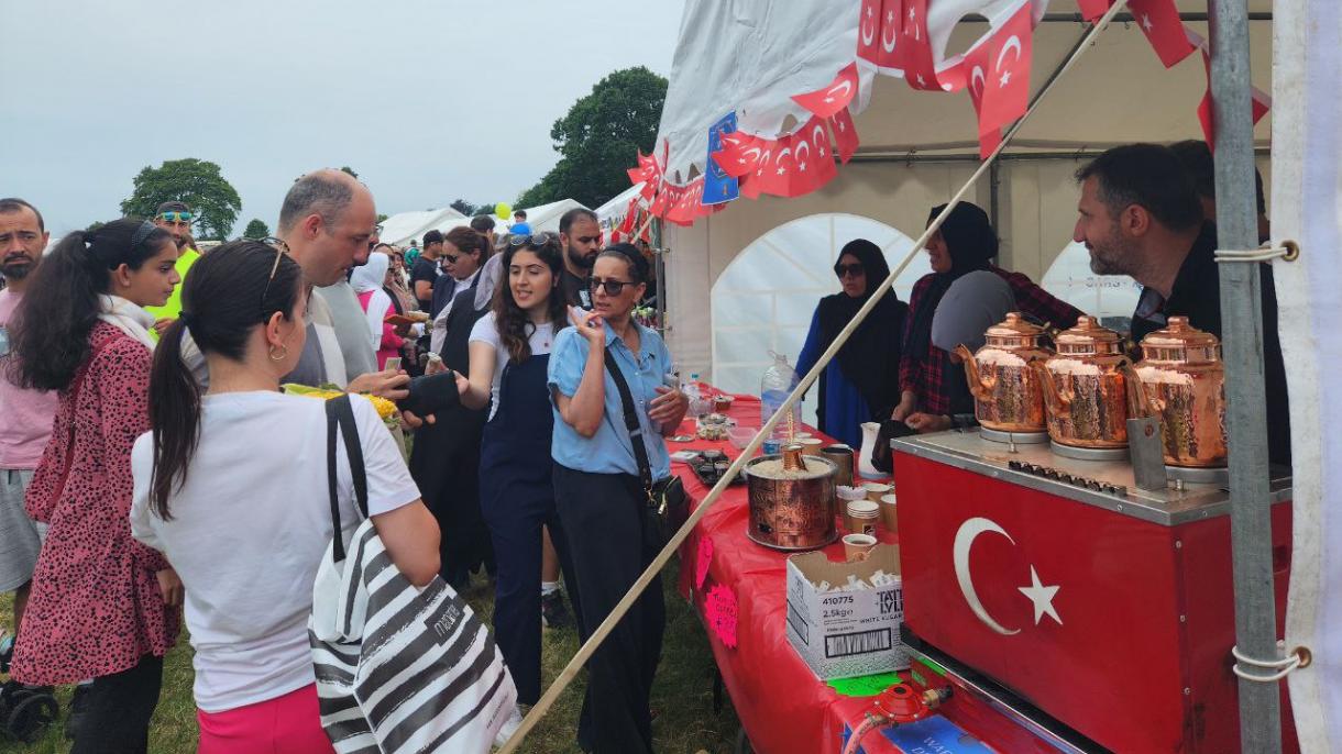 La ciudad británica de Luton acoge el III Festival de la Cultura Turca