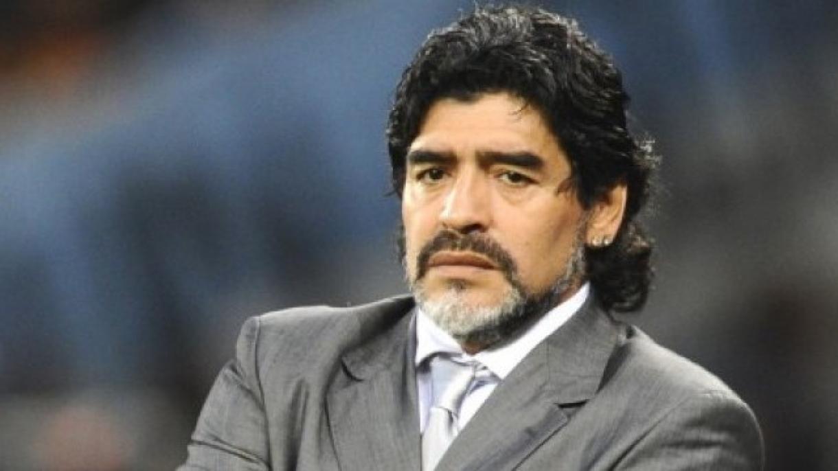 Maradona: Ako Manchester United treba trenera, ja sam čovek za taj posao