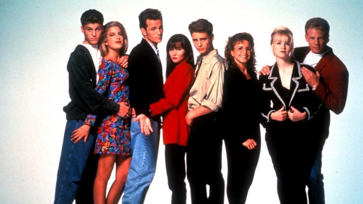 “Beverly Hills, 90210”, exitosa serie de los 90, regresa a la pantalla