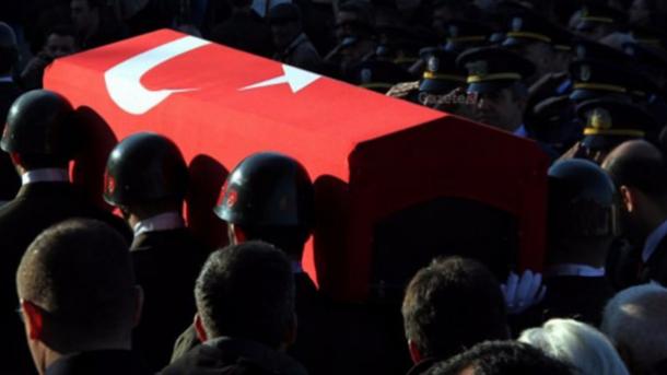 多名土耳其警察和军人遭恐怖袭击身亡