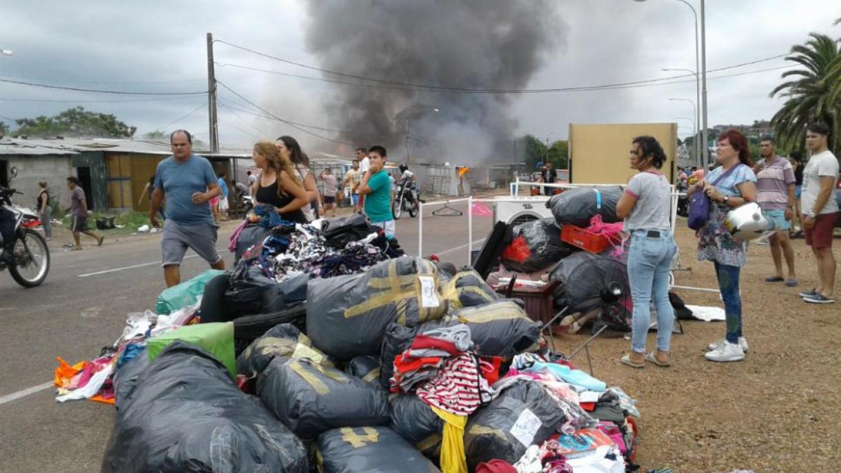 Incendio al norte de Uruguay afecta a 20 locales comerciales de calle