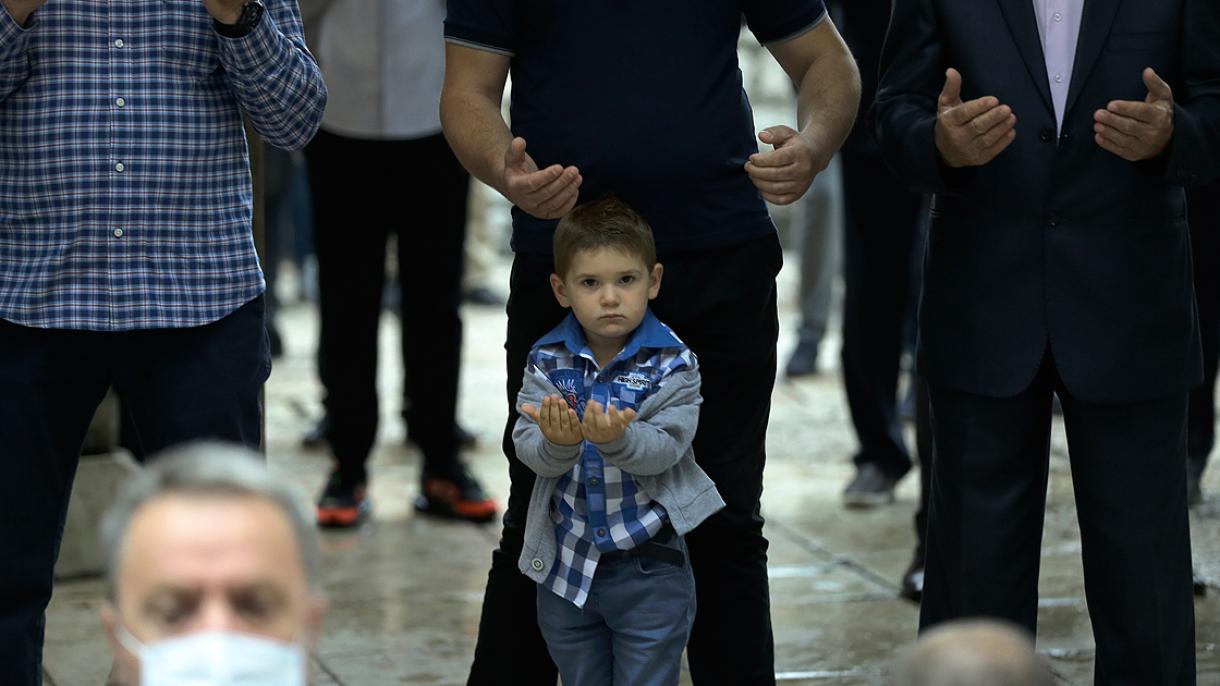 balkanlar namaz.jpg