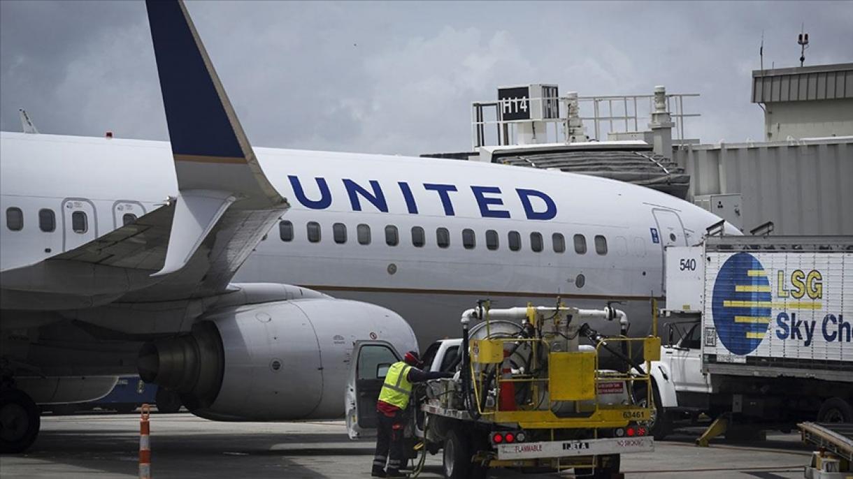 United Airlines licenzierà 593 dipendenti non vaccinati
