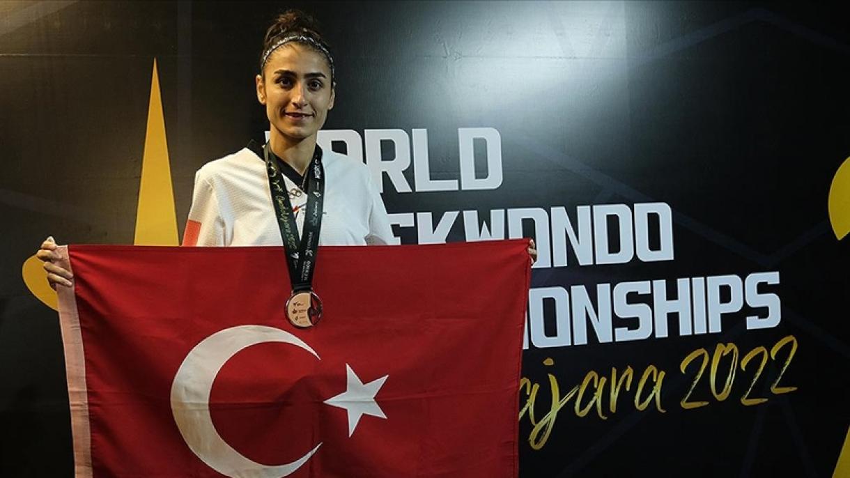 Milliy taekvondochi jahon taekvondo chempionatida bronza medalini qo'lga kiritdi