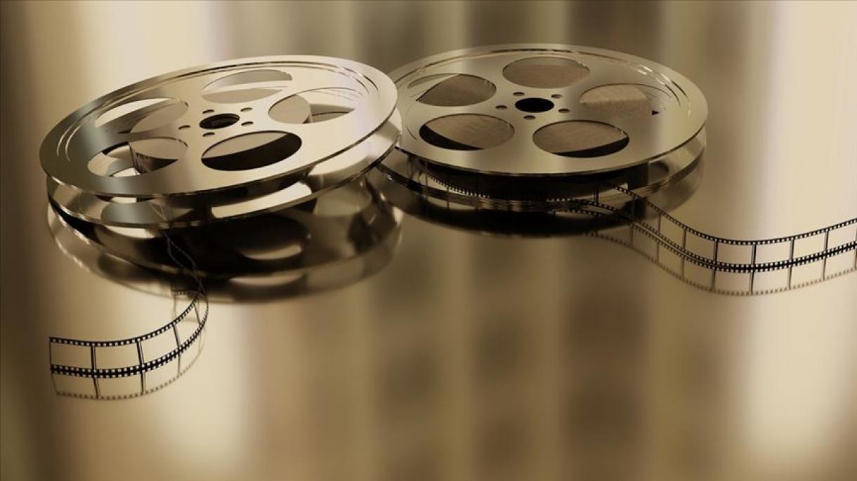 اکران فیلم های سینمایی در هوای آزاد در سافرانبولو
