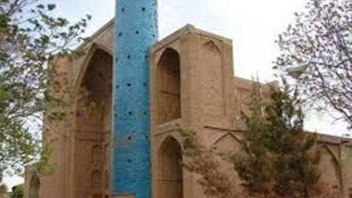 Şeyx Şəhabəddin Mahmud Əhəri və türbəsi