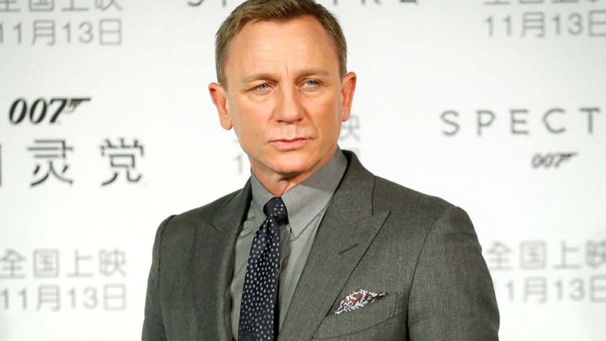Naomie Harris szeretné, ha Daniel Craig maradna James Bond