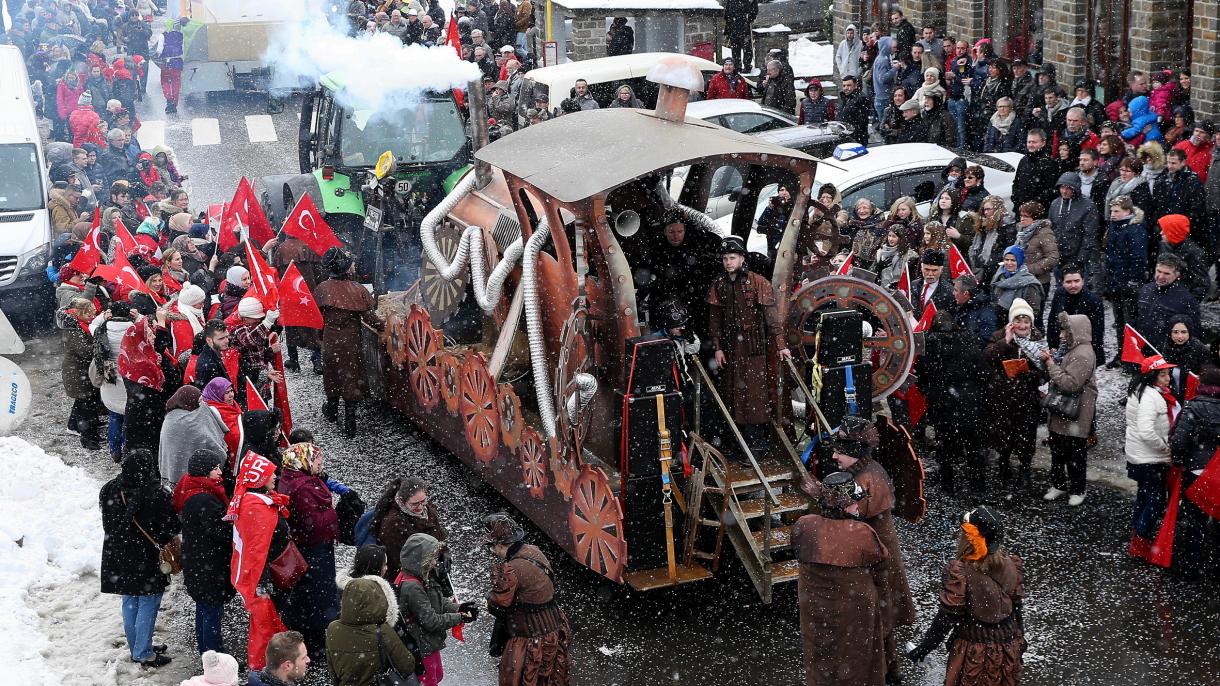 belcika turk festivali.jpg