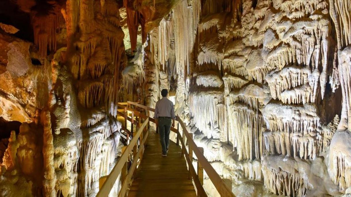 Nőtt a Karaca-barlangba látogatók száma