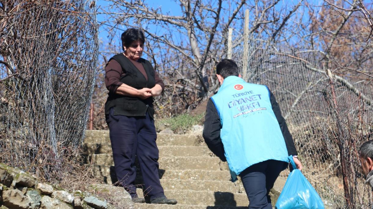 Türkiye Diyanet Vakfı_yardım_Arnavutluk_3.jpg