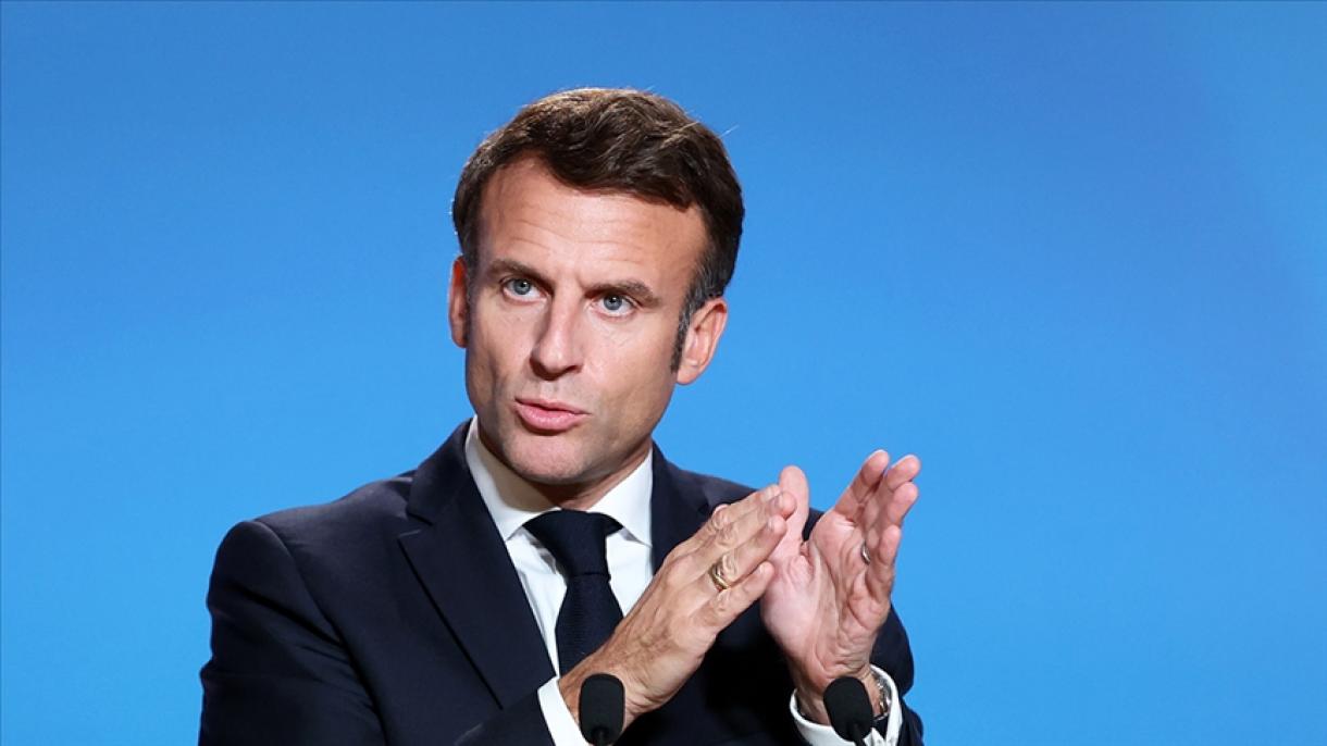 Macron defendeu o aumento da idade da reforma em França