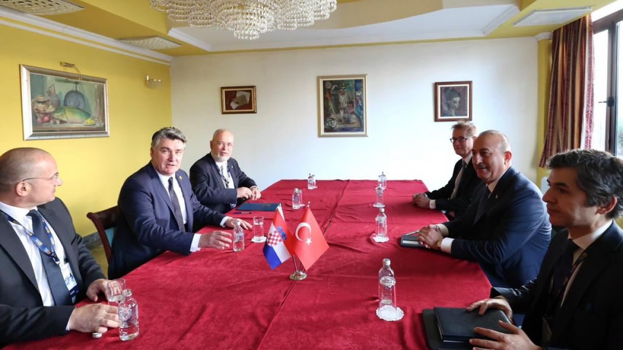 hirvatistan cumhurbaskani milanovic.jpg