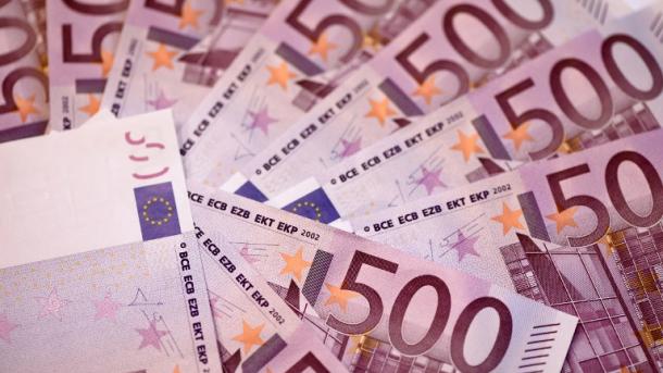 Euro sfonda muro 1,16 dollari per la prima volta da agosto 2015