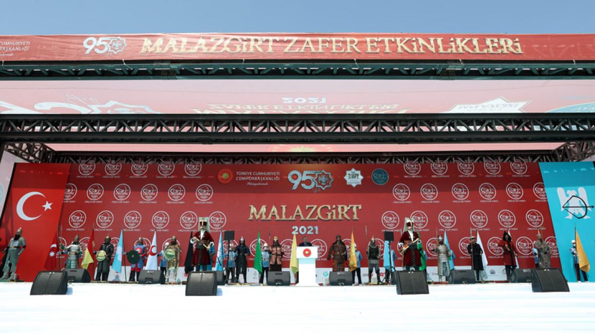 ئەردوغان: تۈركىيە قايتىدىن قەد كۆتۈرمەكتە