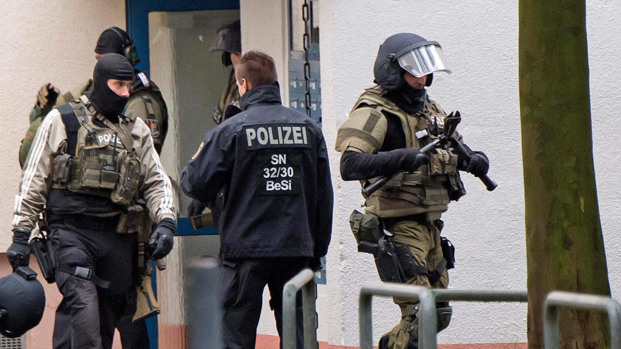 Germania, il sospetto terrorista si suicida