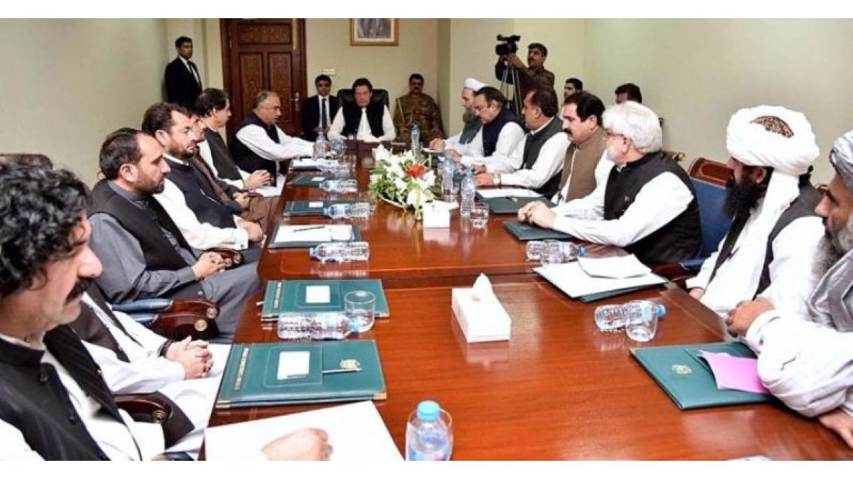 قبائلی علاقہ جات کی تعمیروترقی، عوامی زندگی میں تبدیلی پی ٹی آئی حکومت کی اولین ترجیح ہے: عمران خان