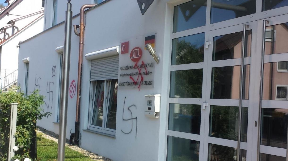 Atacuri asupra moscheilor din Germania