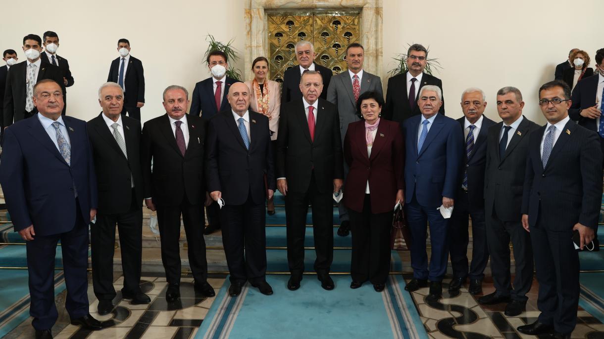 Prezident Rəcəb Tayyib Ərdoğan Azərbaycanın parlament nümayəndə heyətini qəbul edib