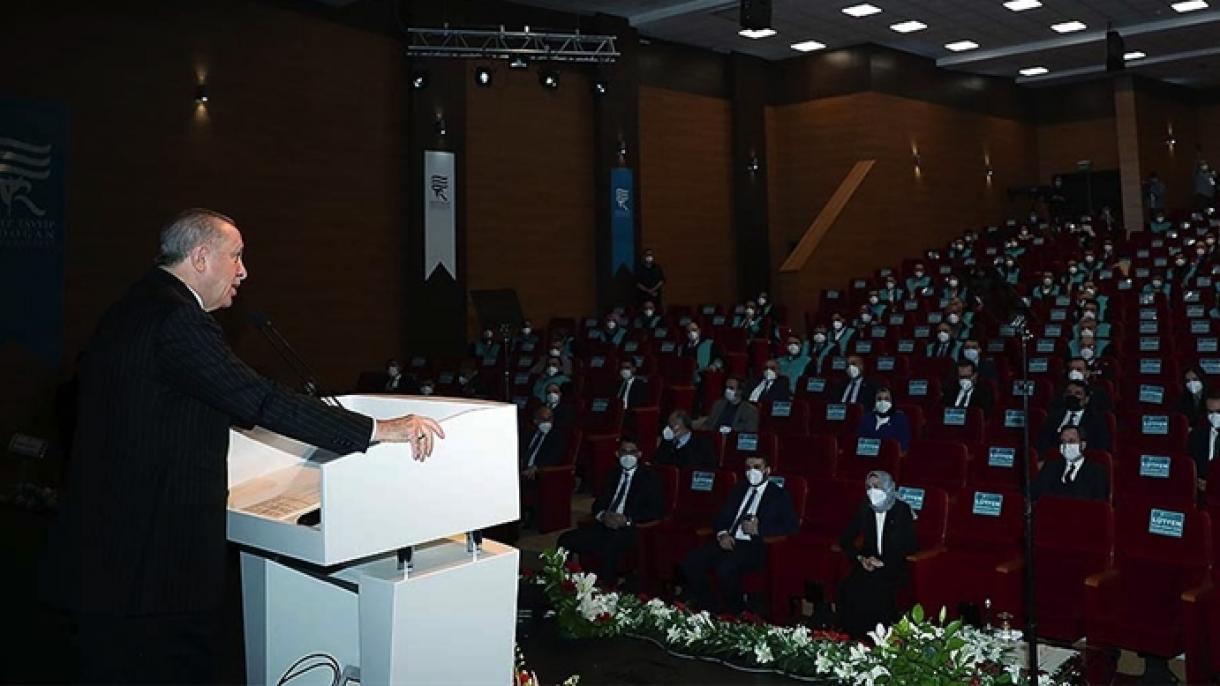 Прездент Эрдоган билим берүү системасынын алдыңкы деңгээлге жеткендигин белгиледи