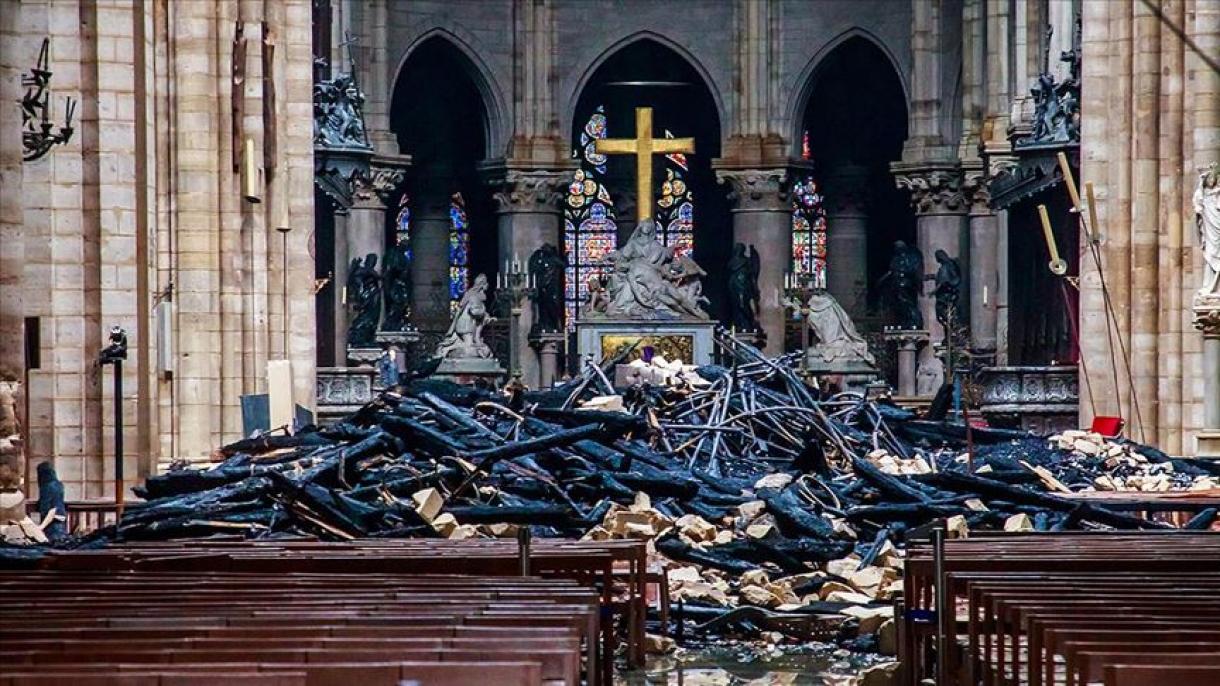 Trump ofrece ayuda para reconstruir la catedral de Notre Dame