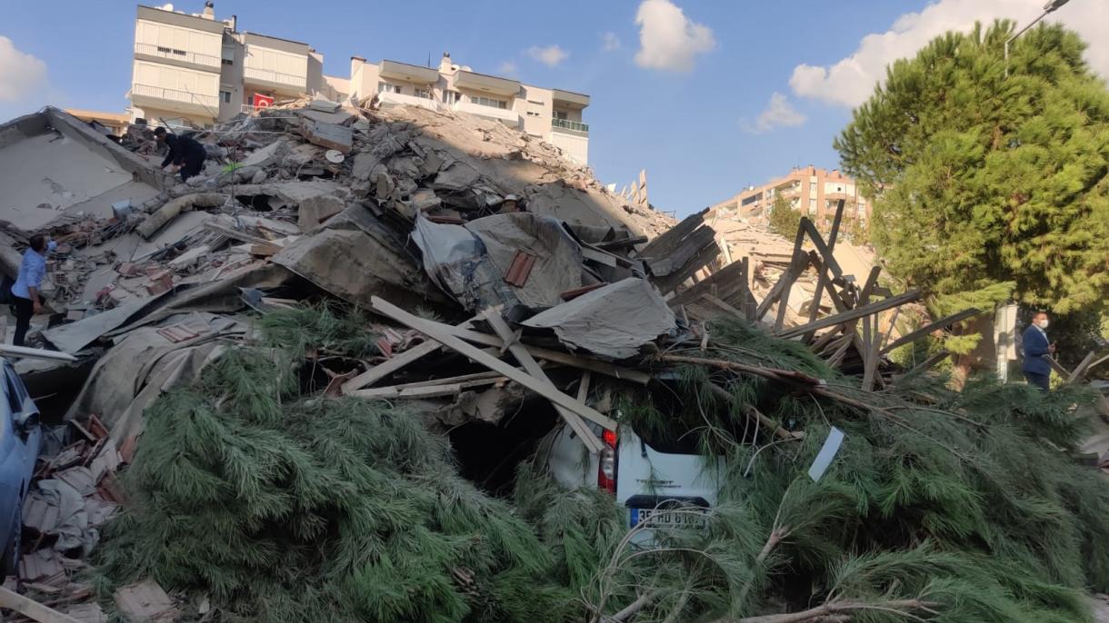 Cancilleres de Turquía y Grecia dialogan por teléfono luego del sismo en Izmir