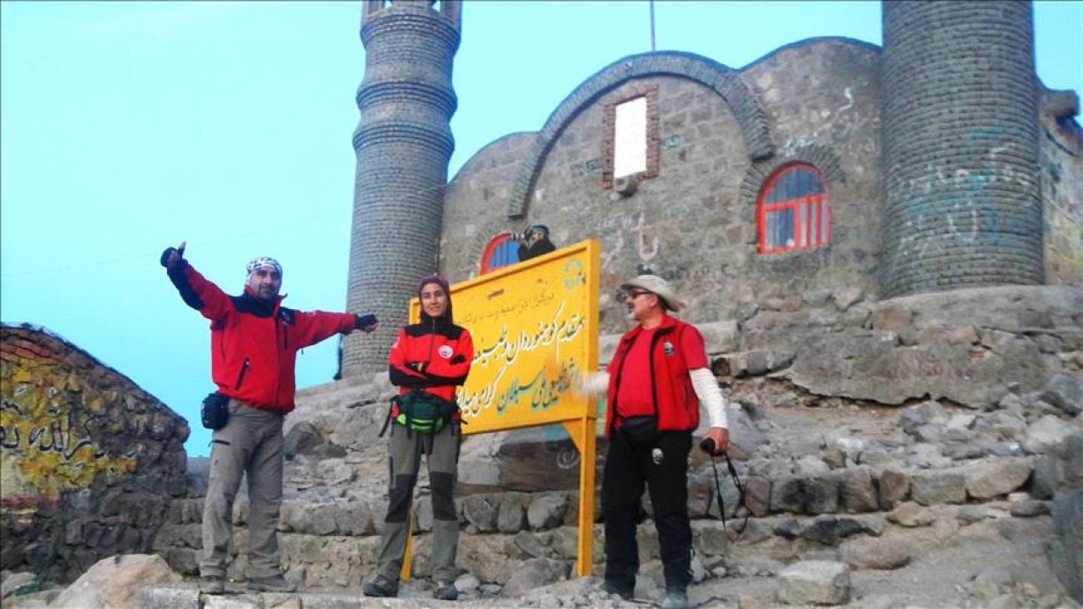 صعود کوهنورد زن ترکیه به قله سبلان